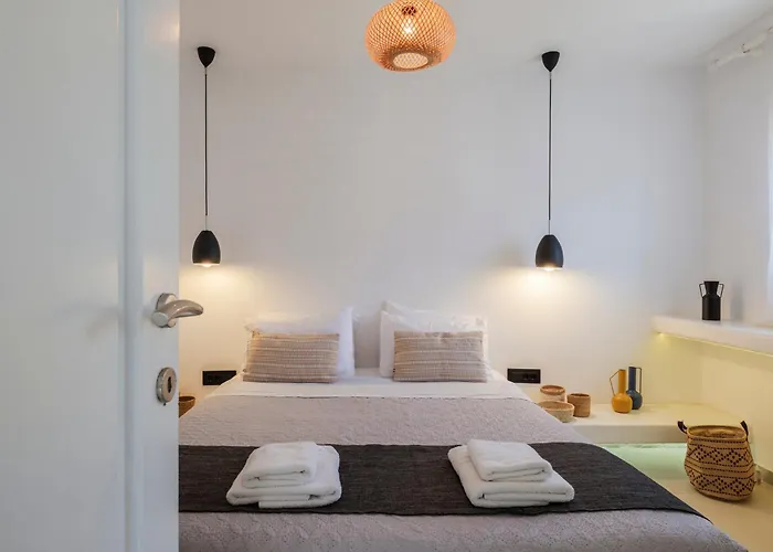 Sundance Mykonos Merhia-part