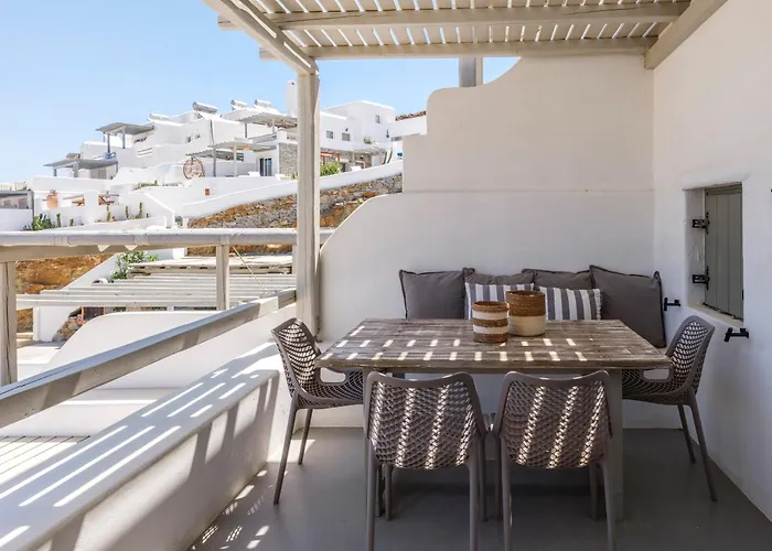 Sundance Mykonos Merhia-part